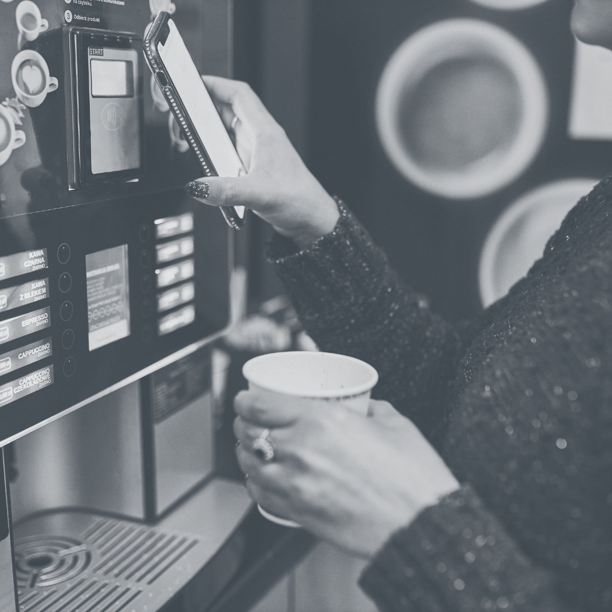 Máquina de Café com Pagamento Contactless